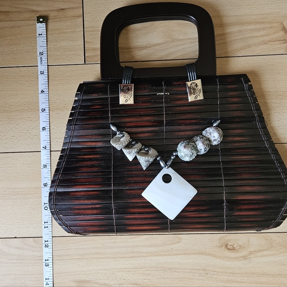 Wood and Sea shell handbag purse - Picture 3 of 10